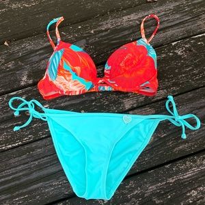 Body Glove Floral Bikini Set